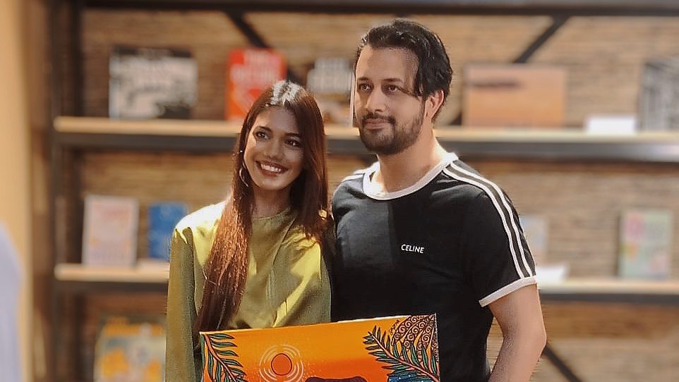 A memorable gift to Atif Aslam in collaboration with&nbsp;Ticketbox